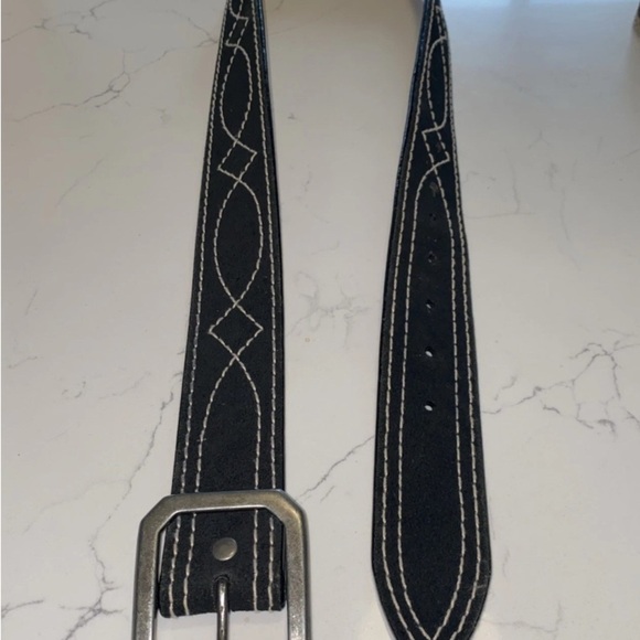 Lands End 28-30" Black Leather Suede Belt w/Decorative Stitching & Brass Buckle - Picture 2 of 6